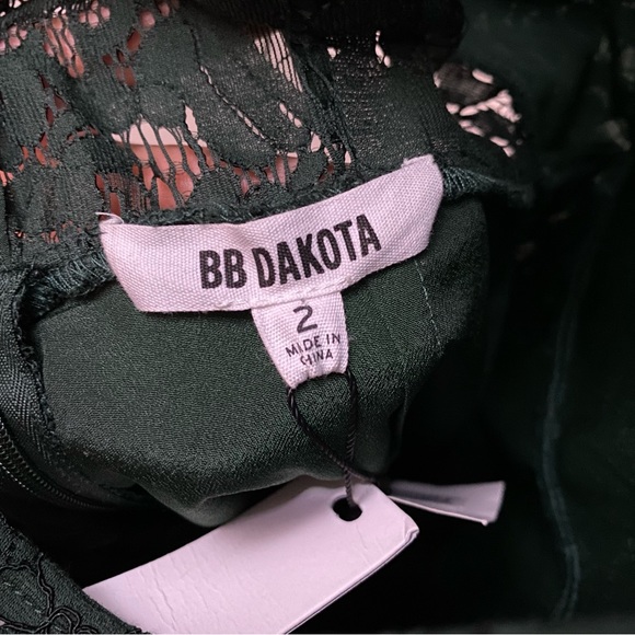 ✨BB Dakota✨ Forrest Green Cara Lace Dress Size 2 NWT - Picture 2 of 6